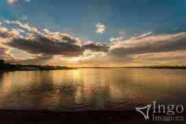 Pôr-do-sol no Lago Paranoá